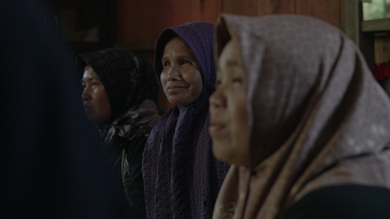 Indigenous People and Local Community (IPLC): Penjaga Kearifan Lokal dan Keanekaragaman Hayati