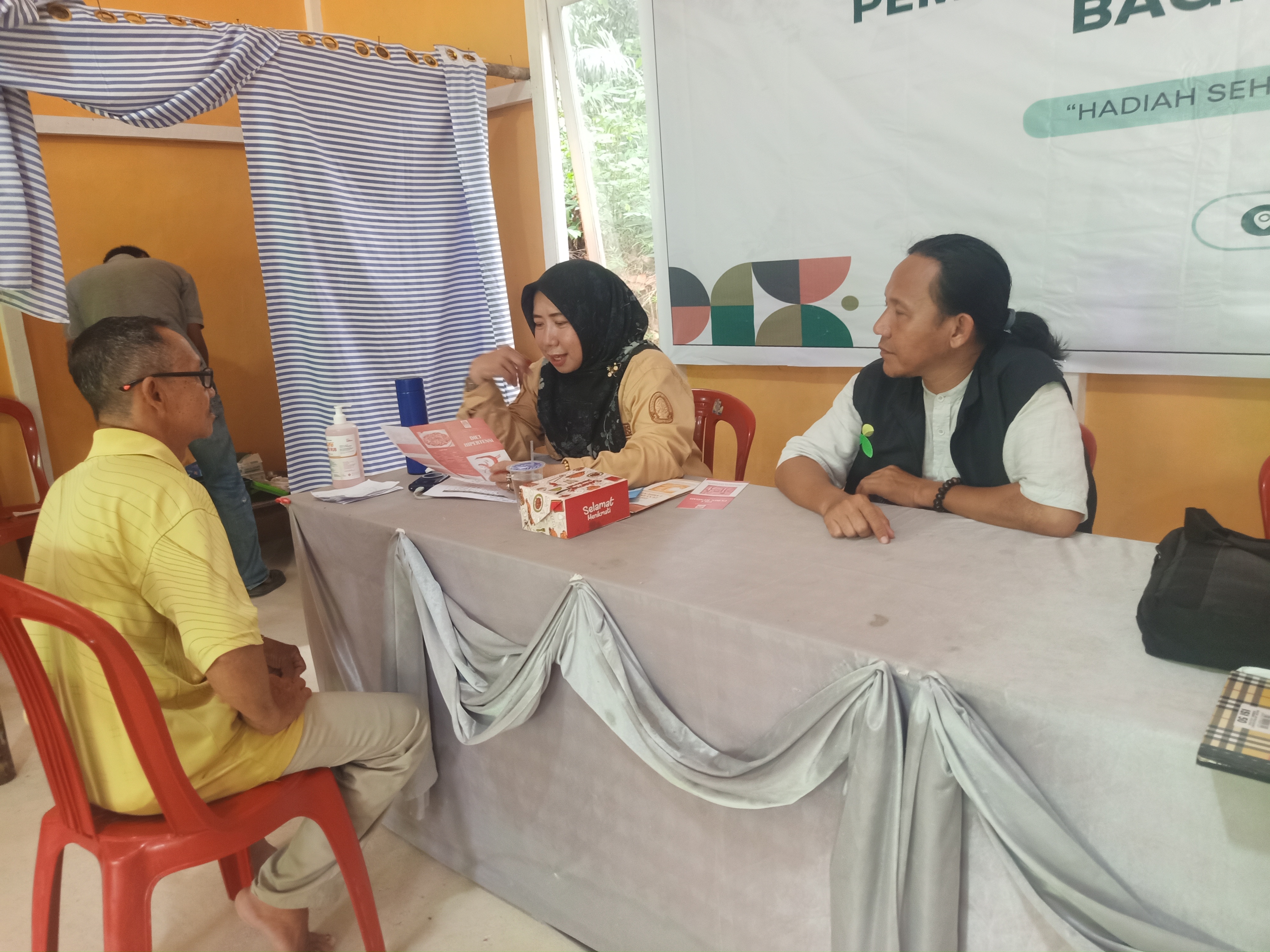 Sinergi Kesehatan Masyarakat dan Kelesatrian Ekosistem: Pendekatan Berbasis Kinerja dalam Pengelolaan Hutan Desa Lemmanis